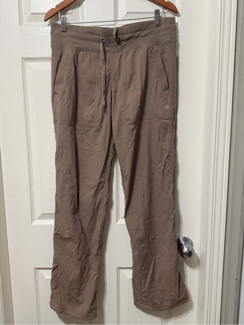 lululemon athletica dance studio pants mid rise pant size 10 euc